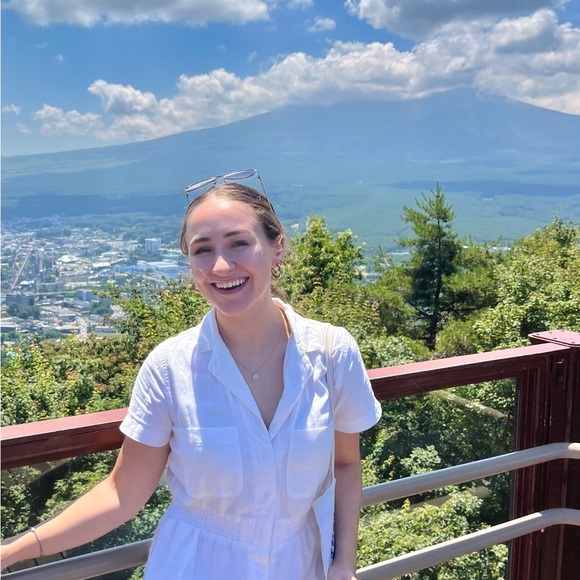 Meet your Posher, Abby - Picture 3 of 3